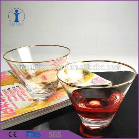 China Factory Wholesale Unique Shaped Home Goods Gilt-edged Water Drinking Glass